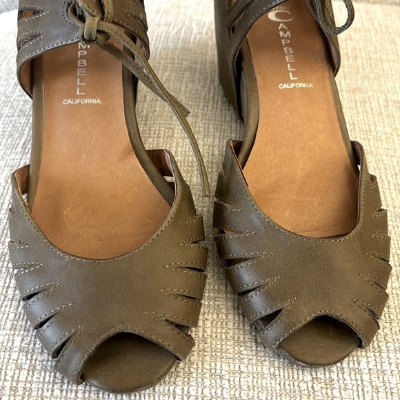 Jeffrey Campbell Leather
Wedge Peep Toe Sandals Ankle
Lace Up Closure Size 9 - Picture 3 of 10